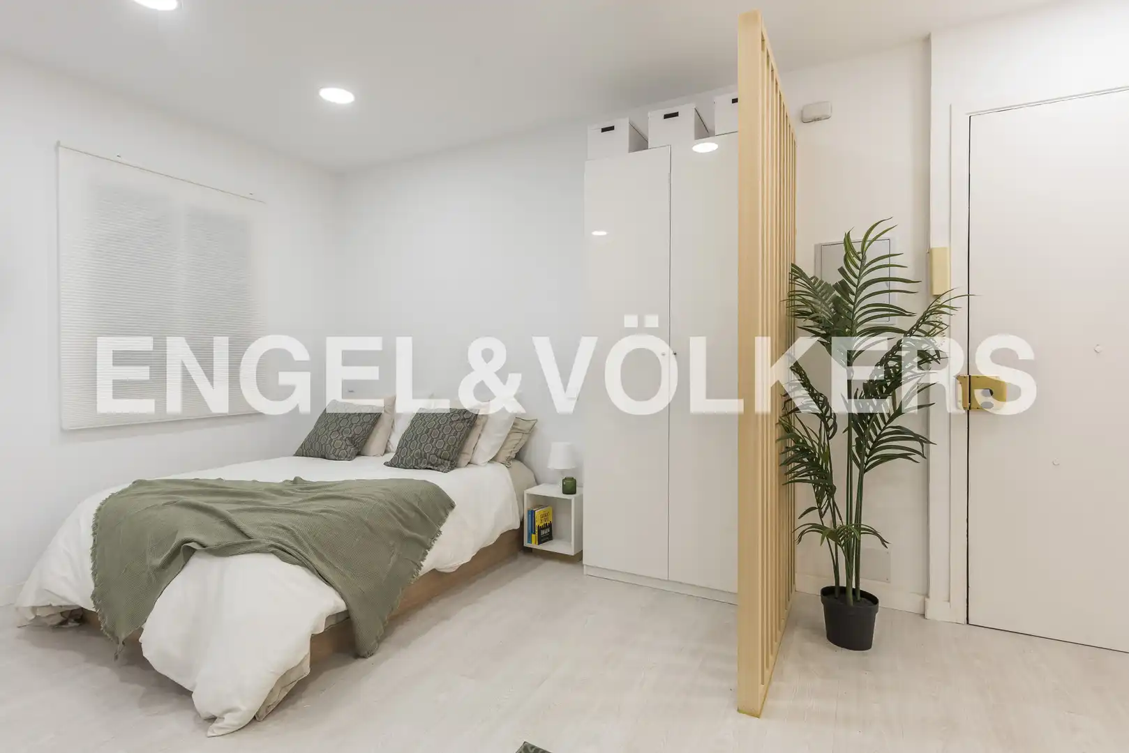 Habitación de Apartamento de alquiler en Madrid con Aire acondicionado y Calefacción