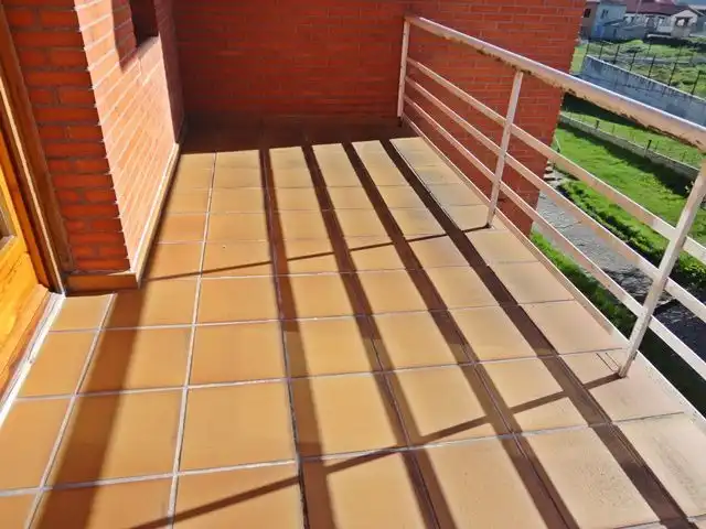 Terraza de Casa adosada en venta en Hontoria del Pinar con Calefacción, Terraza y Trastero