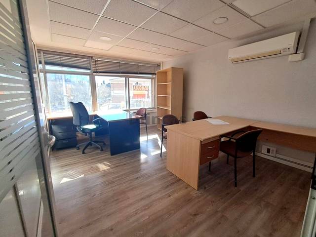 Oficina en Alquiler en De Sagunto en Ensanche - Fuenfresca