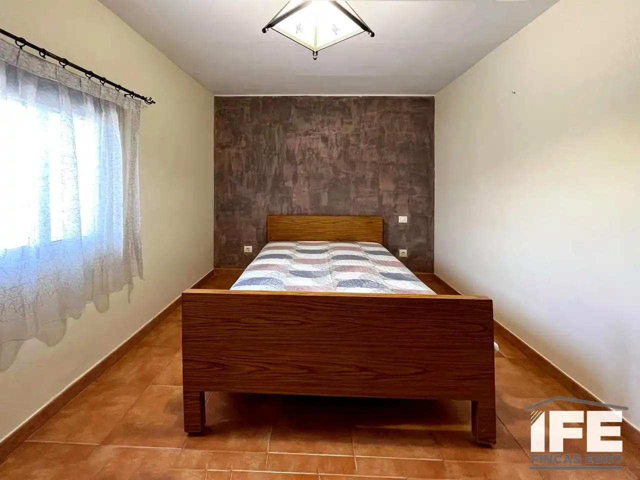 Dormitori de Casa o xalet en venda en Remolinos amb Aire condicionat i Calefacció