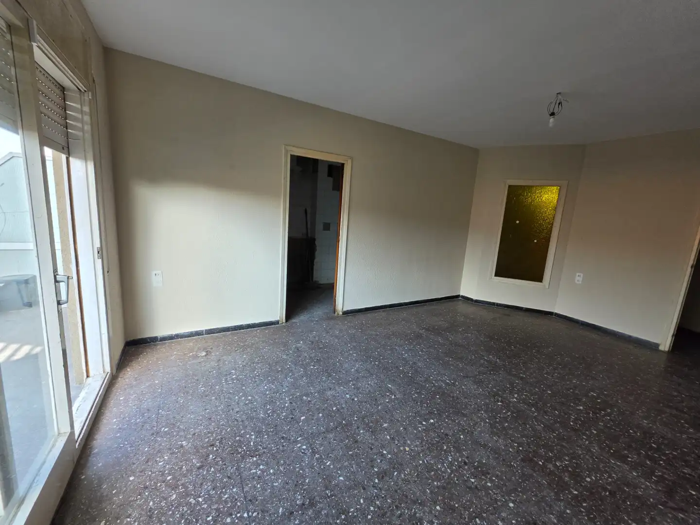 Piso en venta en Manlleu con Trastero, Balcón y Alarma