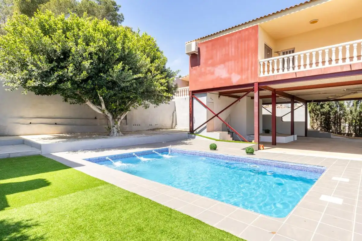 Piscina de Casa o xalet en venda en Montroi / Montroy amb Aire condicionat, Calefacció i Jardí privat