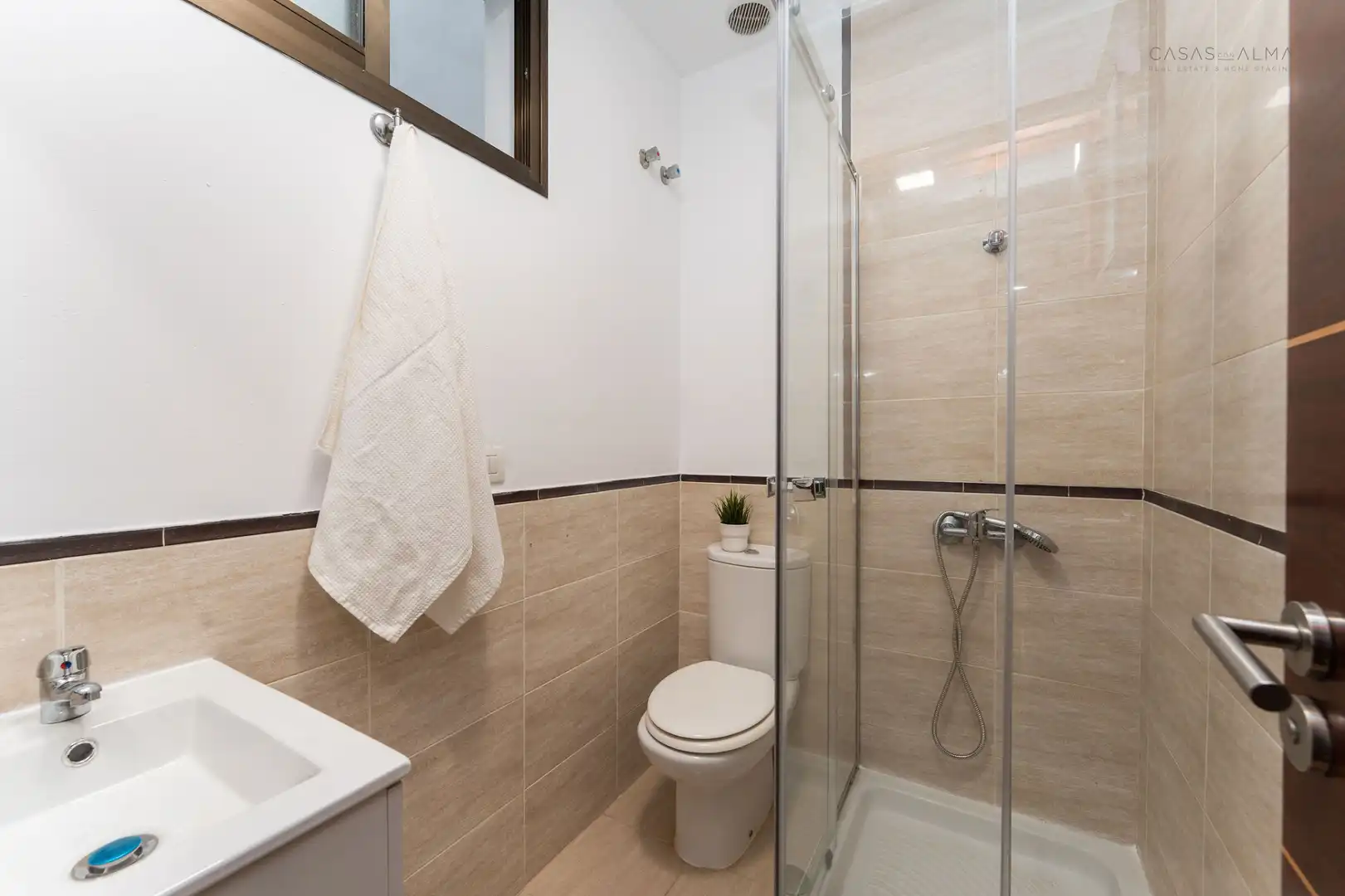 Baño de Casa adosada en venta en Teror con Terraza, Horno y Lavadora