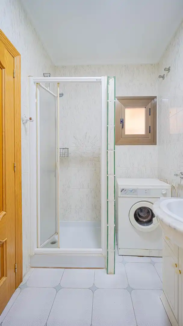 Baño de Casa adosada en venta en Torrevieja con Jardín privado, Trastero y Piscina