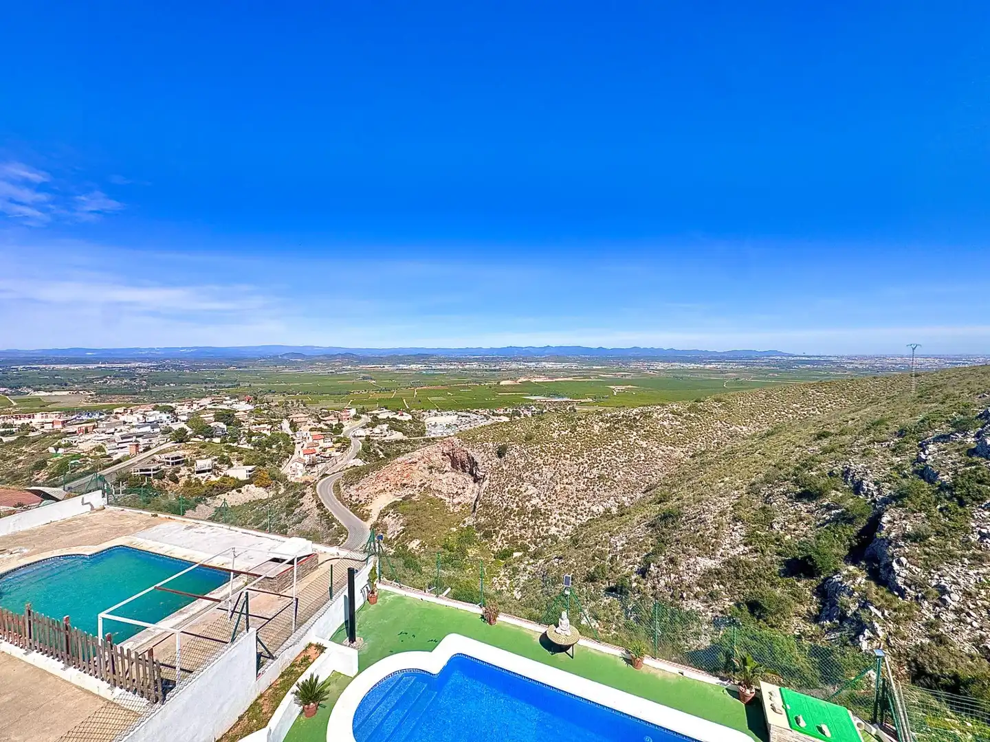 Piscina de Casa o chalet en venta en Chiva con Terraza y Piscina comunitaria