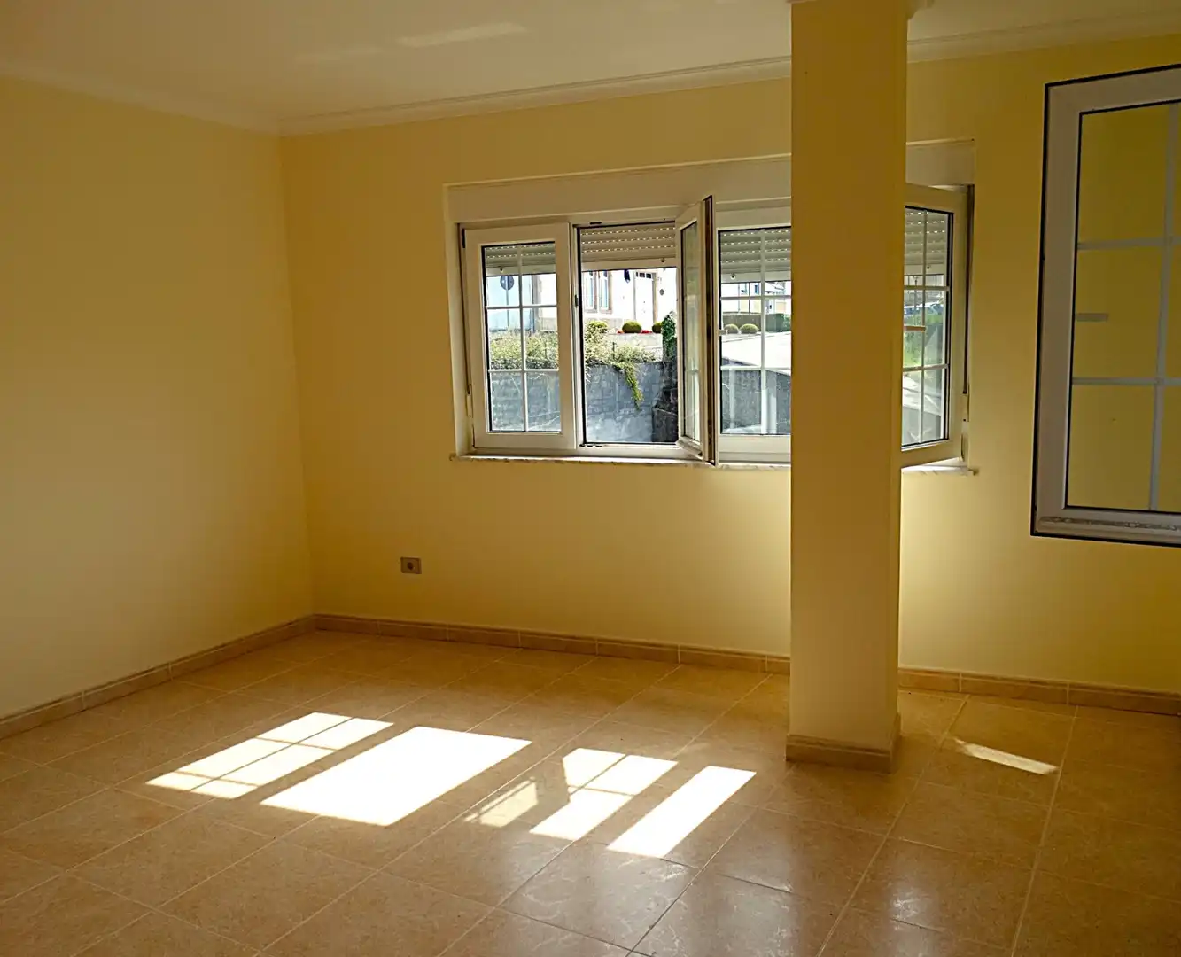 Bedroom of Houses for sale in O Valadouro    with Terrace