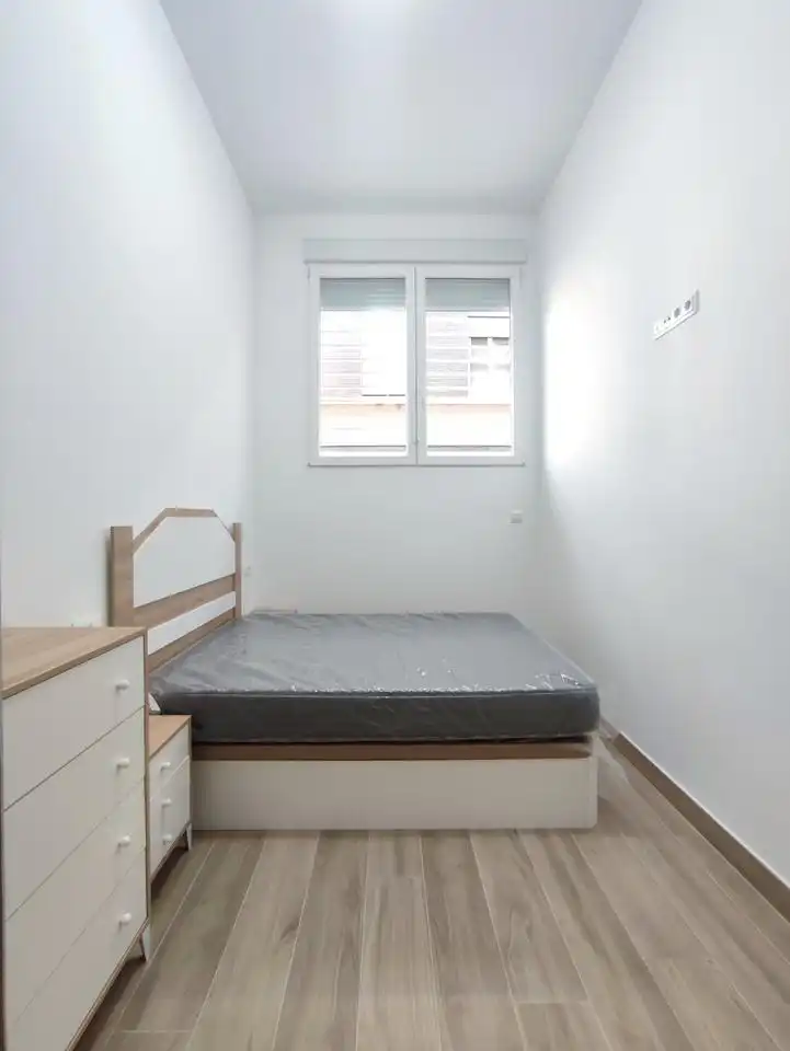 Wohnung mit Aufzug zum Verkauf in Calle Calderón de la Barca, imagen 3
