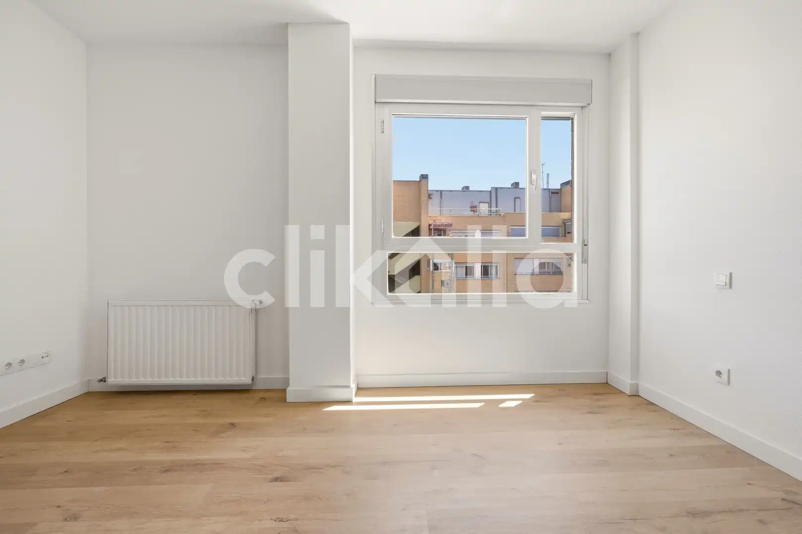 Habitación de Piso de alquiler en Madrid con Calefacción, Trastero y Piscina