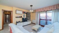 Living room of Flat for sale in Fuenlabrada  with Air Conditioner, Heating and Balcony