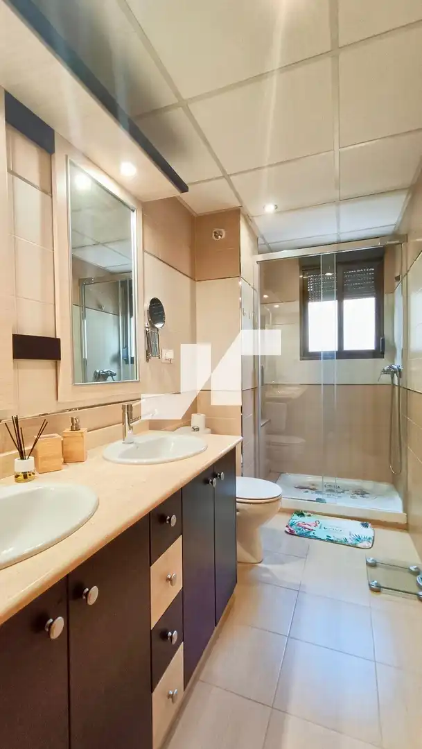 Bathroom of Flat for sale in Vila-real  with Air Conditioner and Furnished