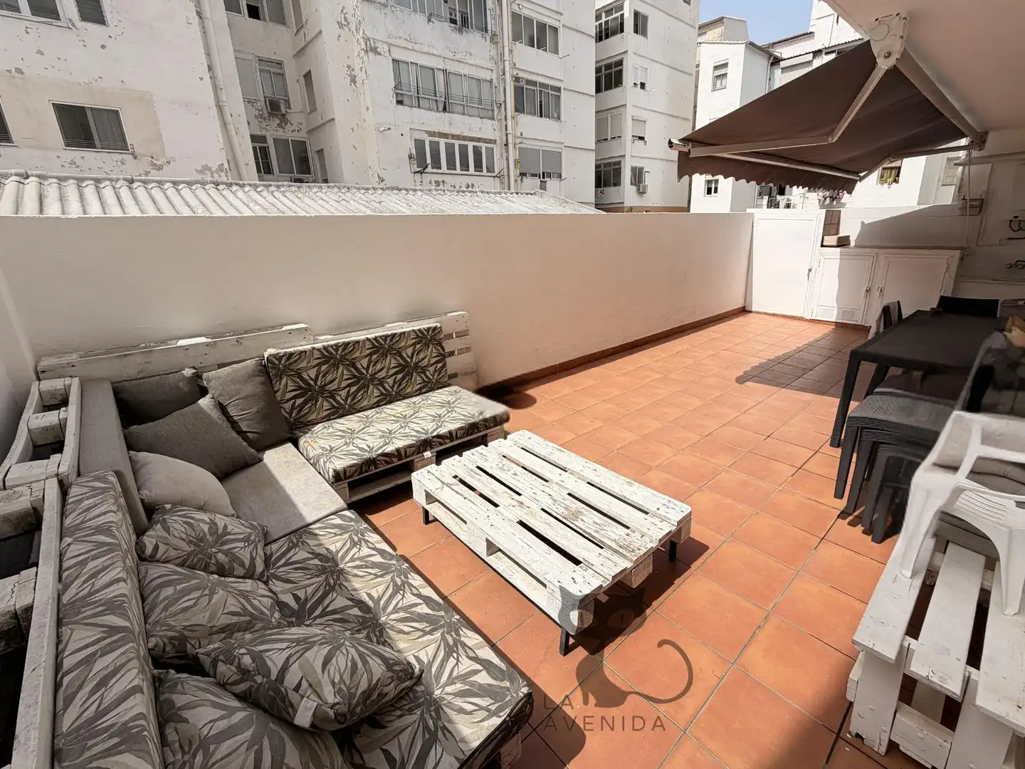 Terrasse von Wohnungen zum Verkauf in Valencia mit Klimaanlage, Terrasse und Balkon