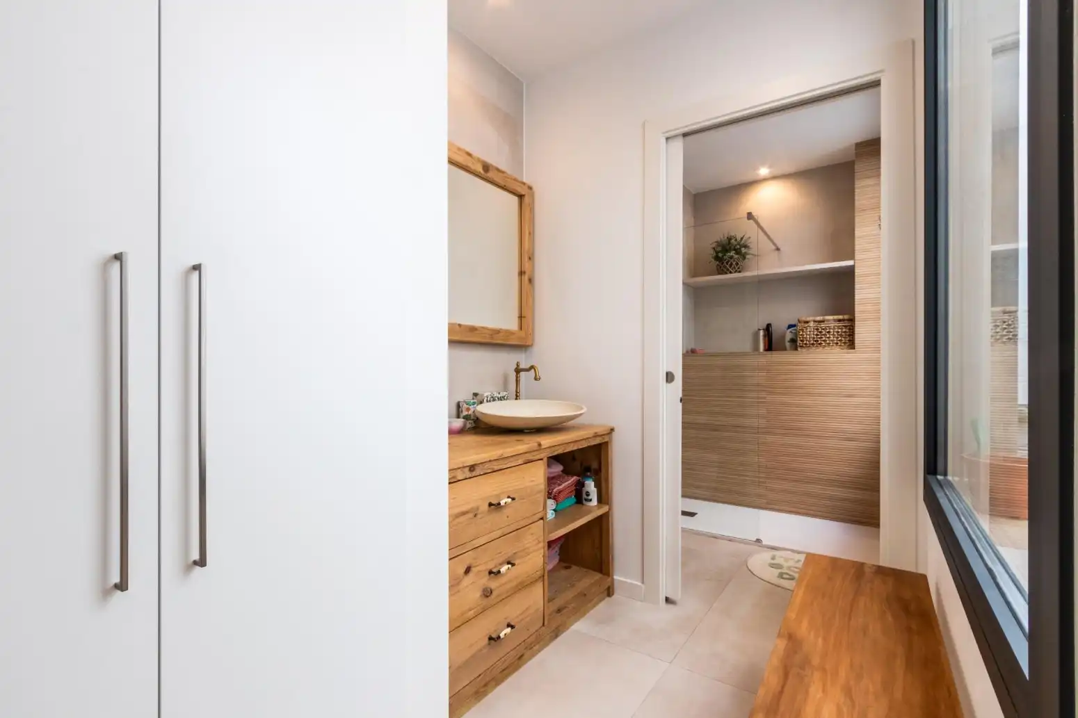 Bathroom of Houses for sale in Terrassa  with Air Conditioner, Heating and Terrace