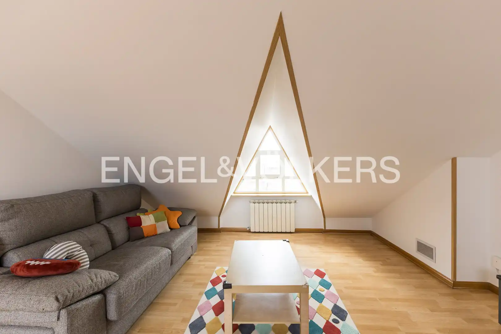 Sala de estar de Casa o chalet en venta en Rivas-Vaciamadrid con Aire acondicionado, Calefacción y Jardín privado