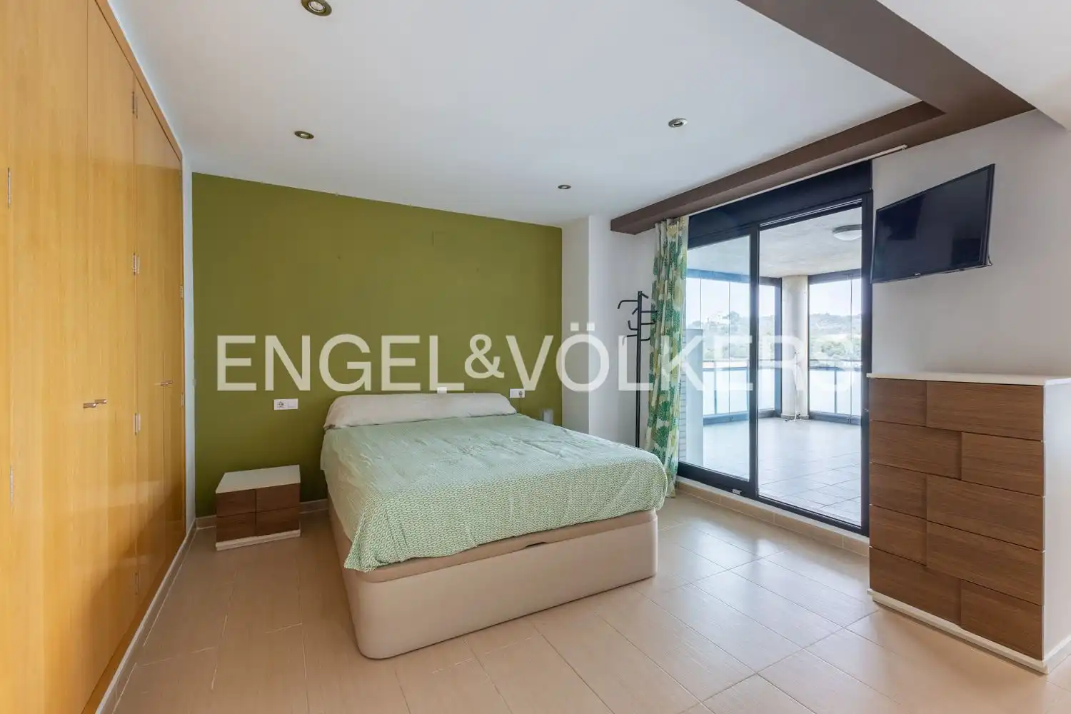 Schlafzimmer von Wohnung zur Miete in Sagunto / Sagunt mit Klimaanlage, Heizung und Privatgarten