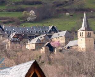 Vista exterior de Àtic en venda en Vielha e Mijaran