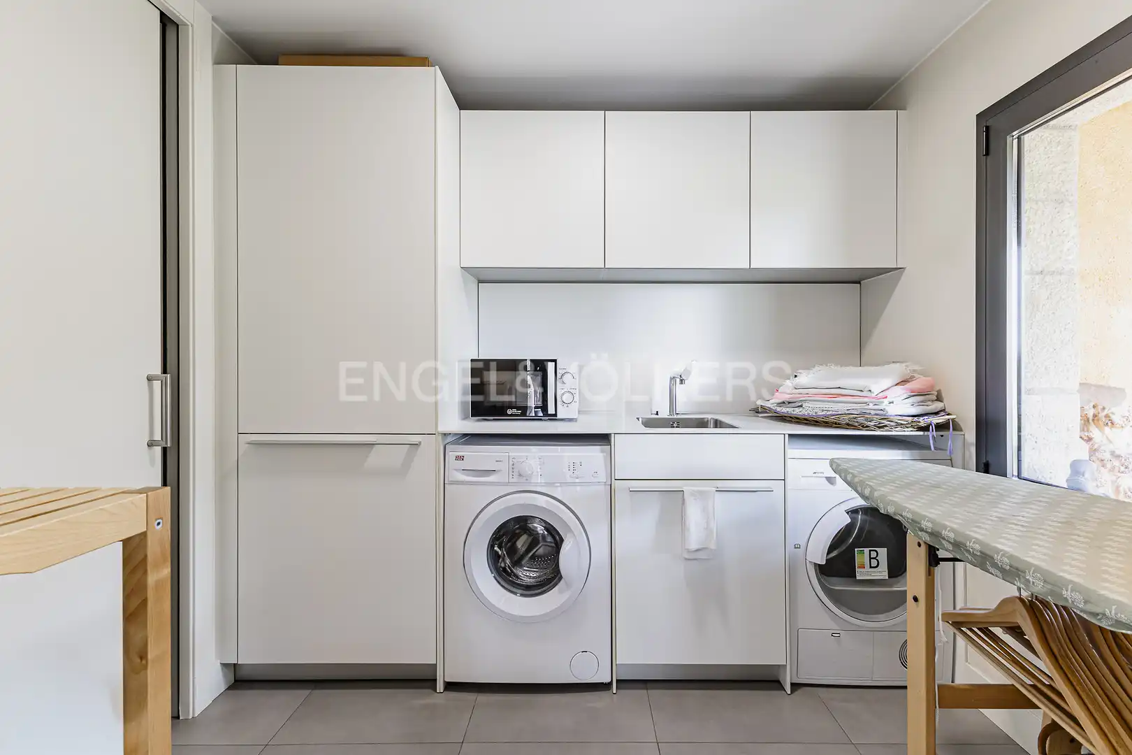 Küche von Country house zum Verkauf in Torelló mit Klimaanlage, Heizung und Privatgarten