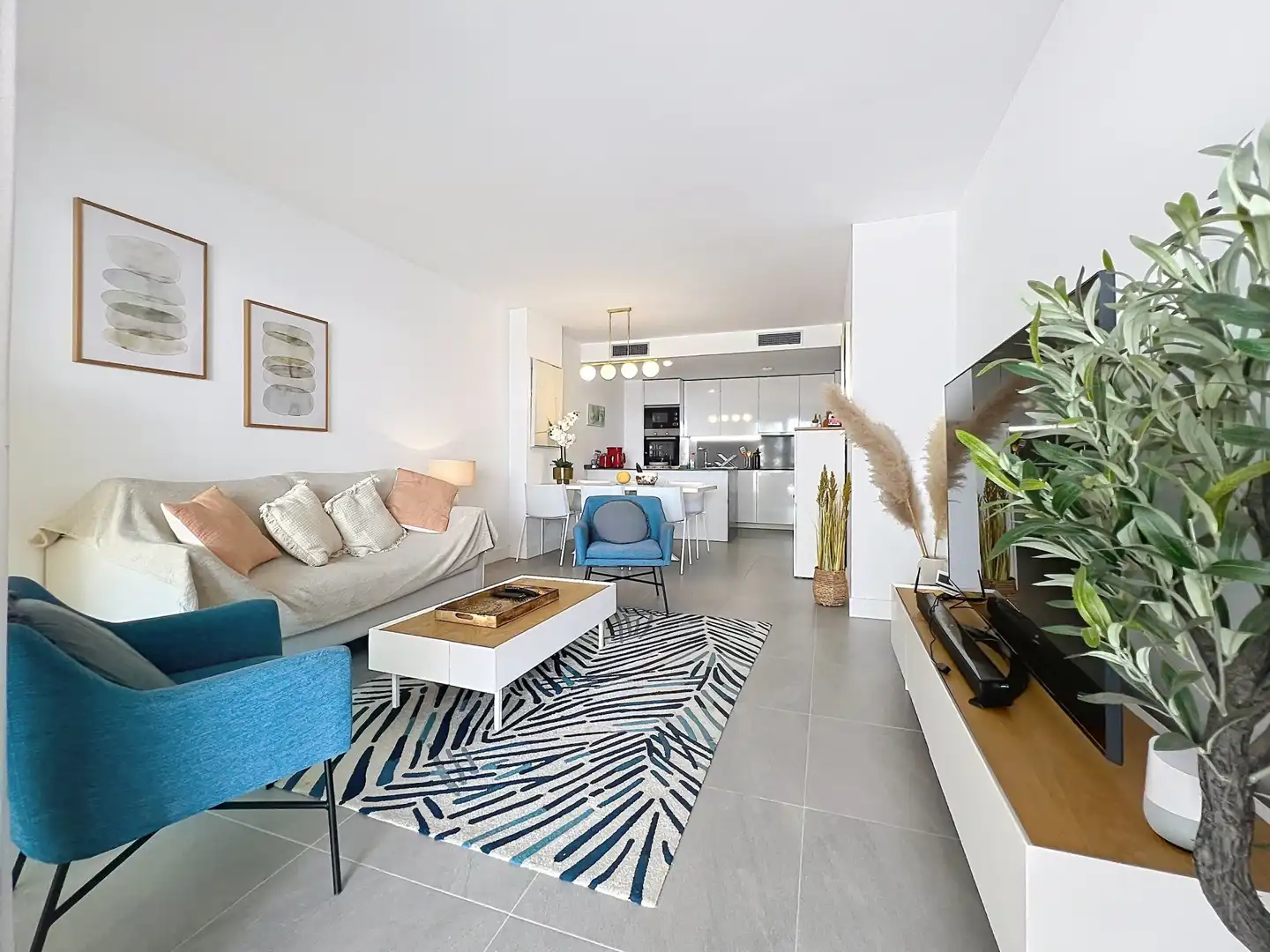 Sala d'estar de Planta baixa en venda en Manilva Pueblo