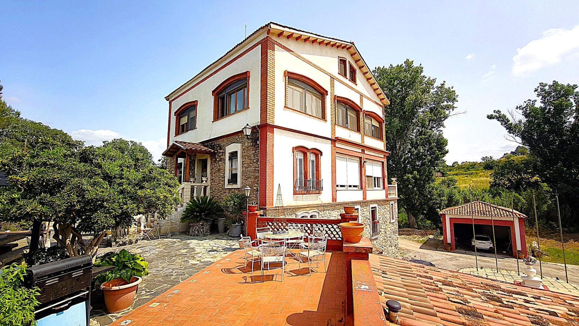 Exterior view of Duplex for sale in Manresa  with Heating, Private garden and Terrace