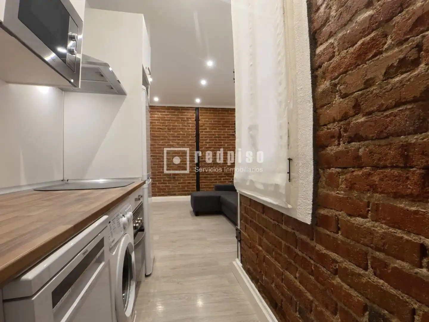 Bedroom of Flat for rent in Chamberí