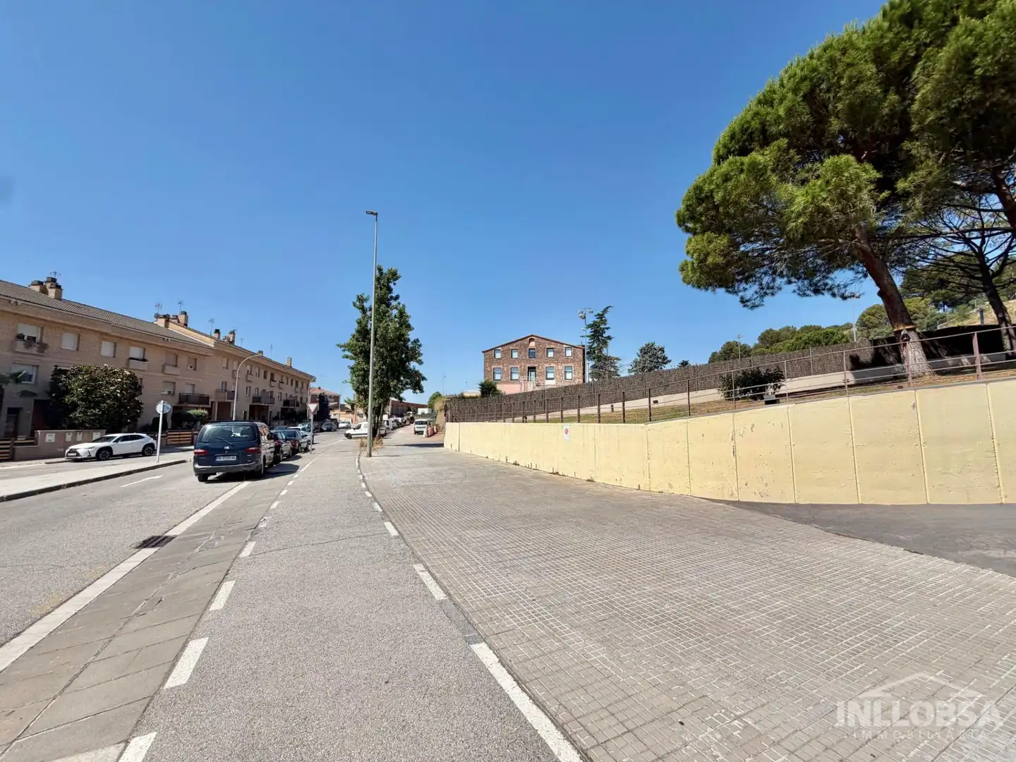 Exterior view of Attic for rent in Manresa  with Air Conditioner, Heating and Terrace