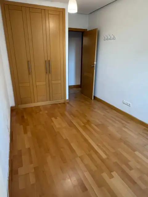 Dormitori de Pis en venda en Santander amb Calefacció, Parquet i Traster