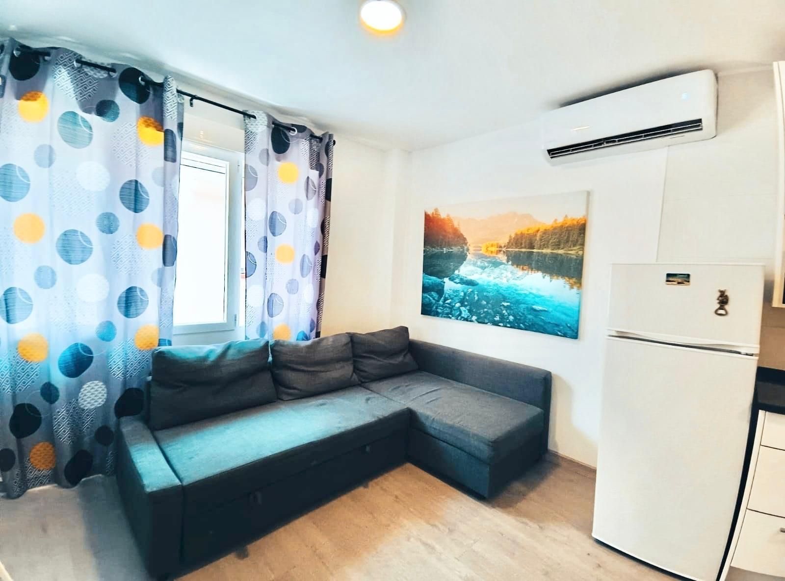Sala de estar de Piso de alquiler en  Madrid Capital con Aire acondicionado, Calefacción y Amueblado