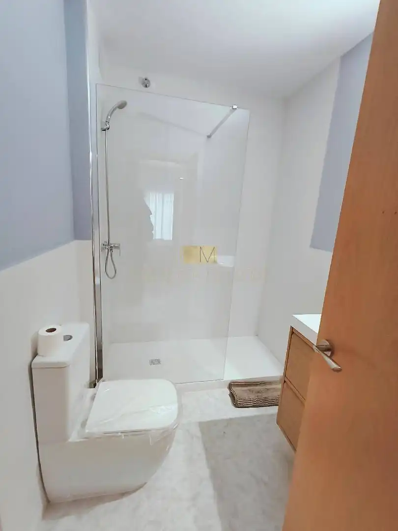 Bathroom of Flat for rent in Vilanova i la Geltrú  with Air Conditioner and Furnished