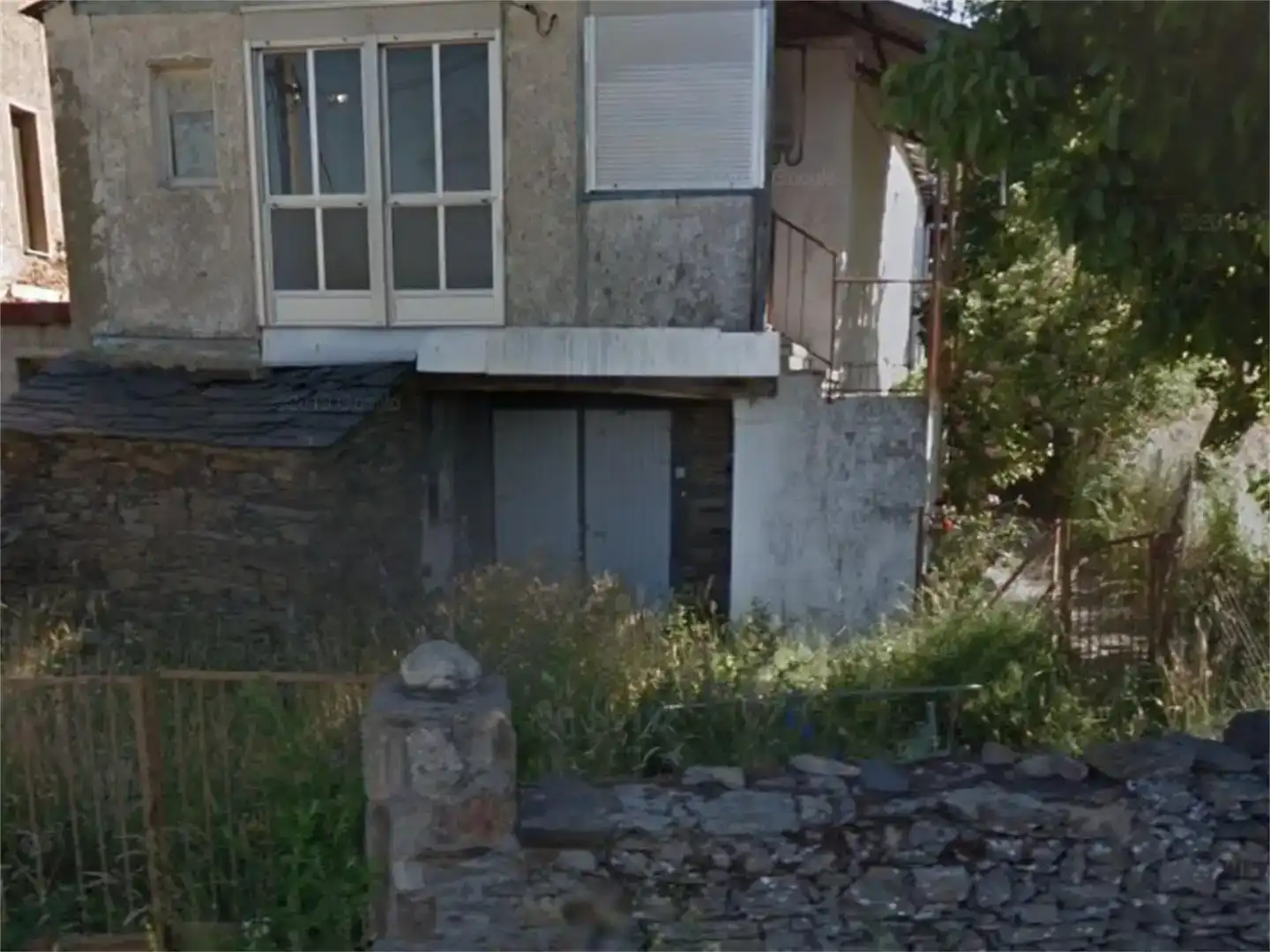 Vista exterior de Finca rústica en venda en Cobreros amb Balcó