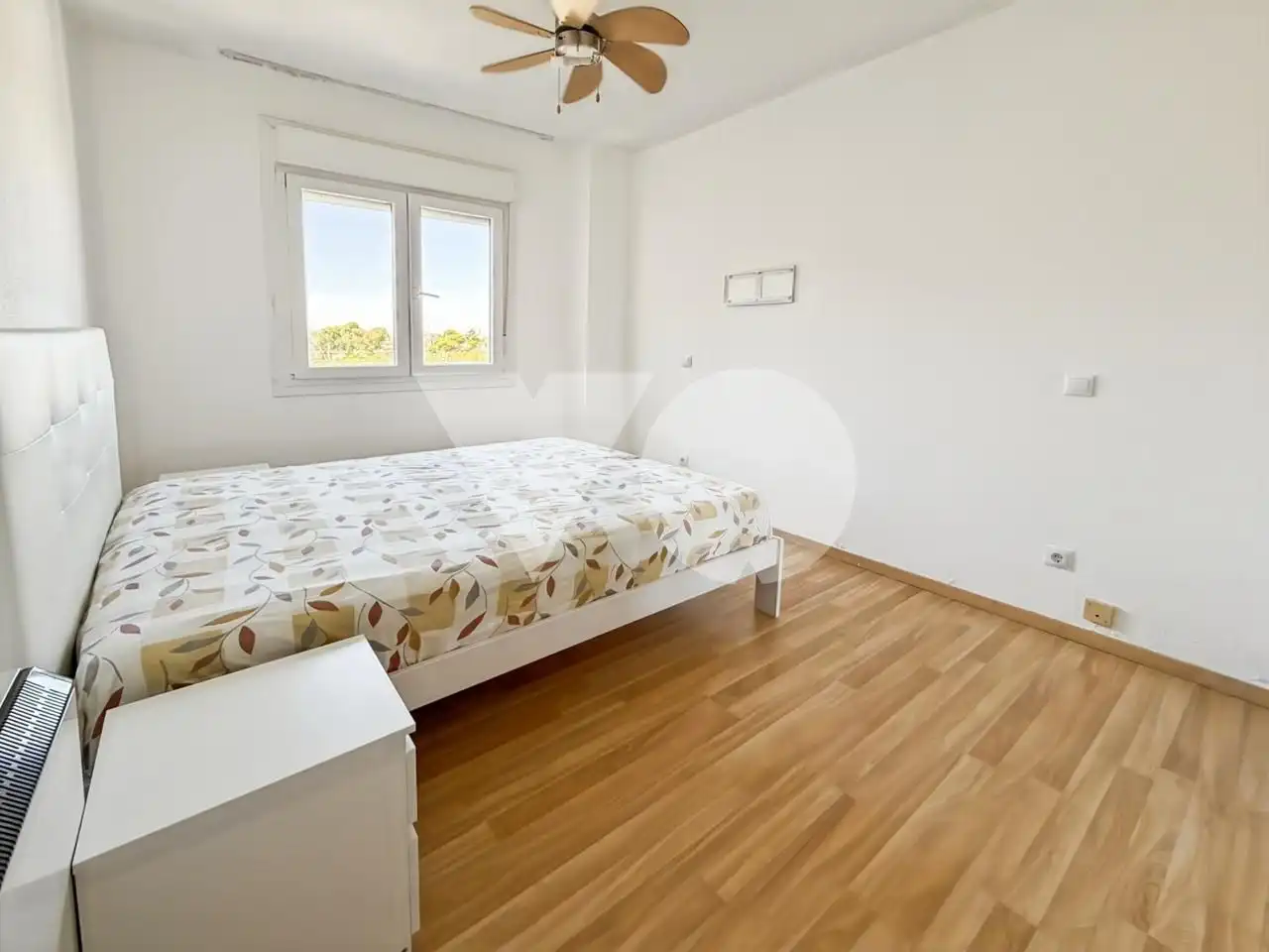 Bedroom of Flat for rent in Madrid  with Air Conditioner, Heating and Terrace