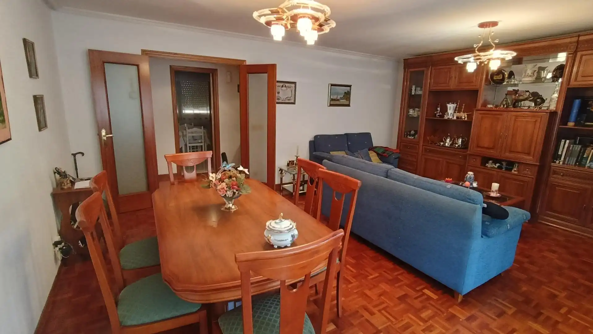 Sala de estar de Piso en venta en Burgos con Calefacción, Terraza y Trastero