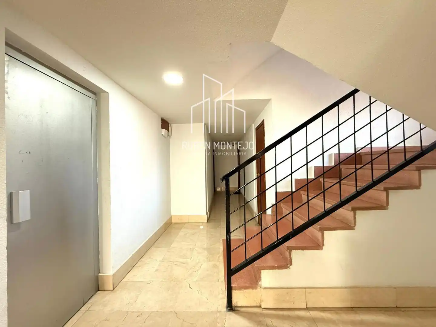 Wohnung zum Verkauf in Santa Marta de Tormes mit Heizung, Terrasse und Balkon