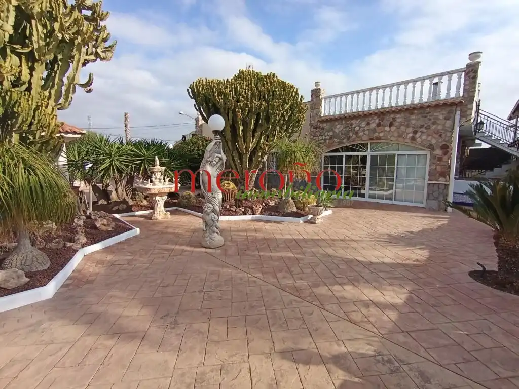 Xalet amb piscina en venda a Crevillent, imagen 2