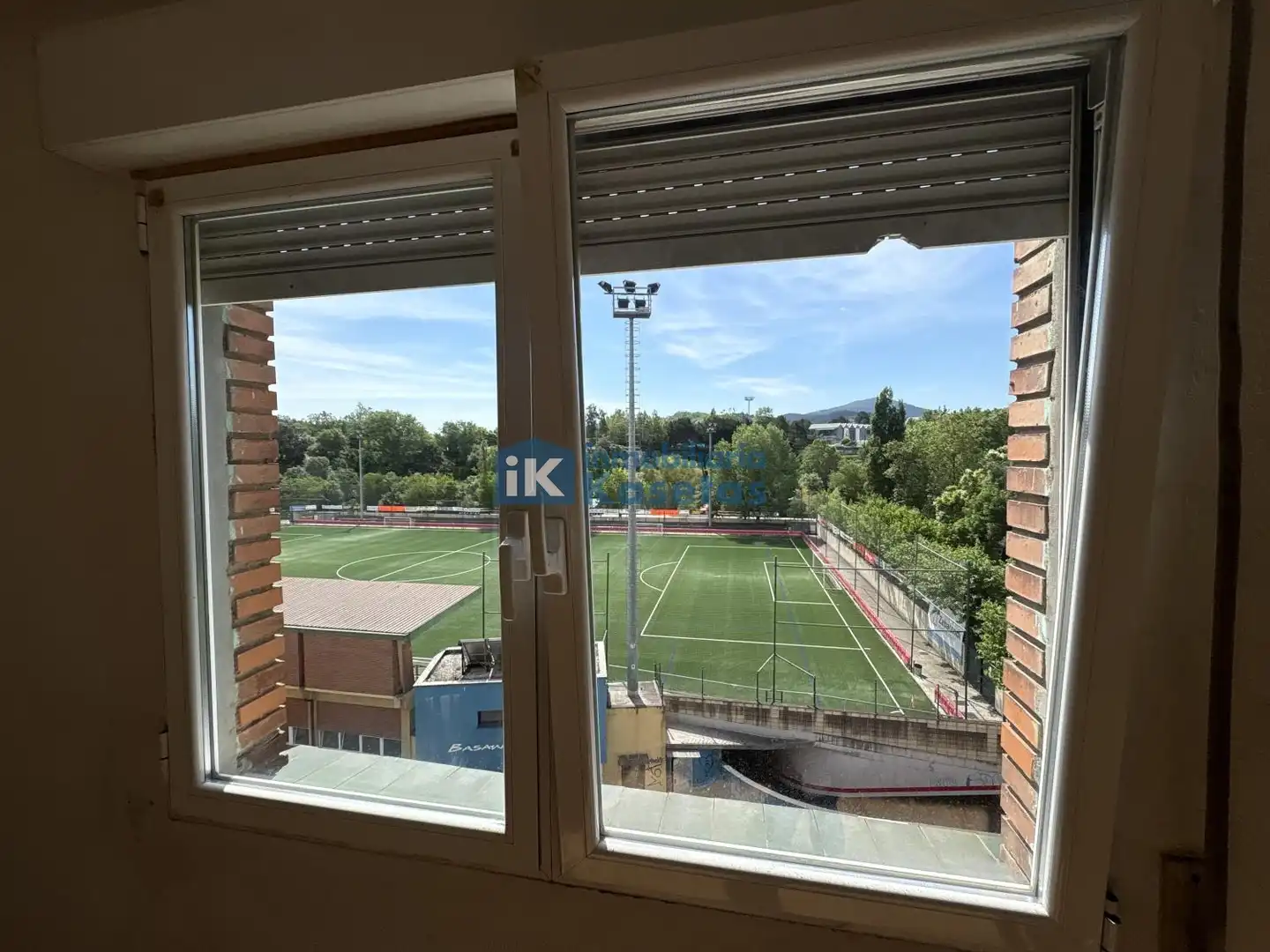 Habitación de Piso en venta en Basauri  con Calefacción