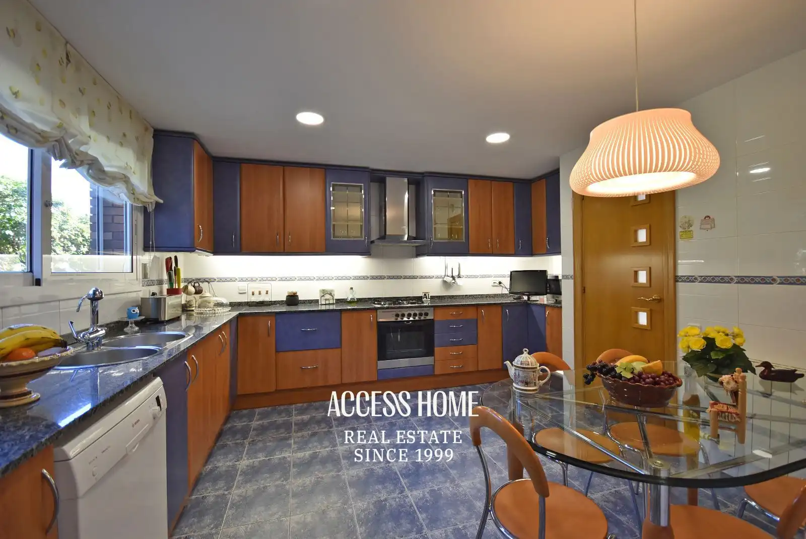 Cocina de Casa o chalet en venta en Premià de Dalt con Aire acondicionado, Calefacción y Terraza