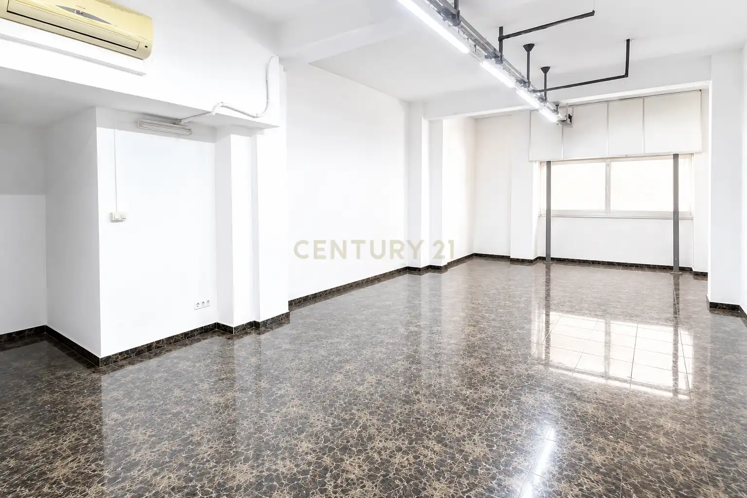 Business premises for sale in Calle Padre Fernando Alcina, Ontinyent, Spain 4 y 6 Izq.- 6 dr.-, imagen 3