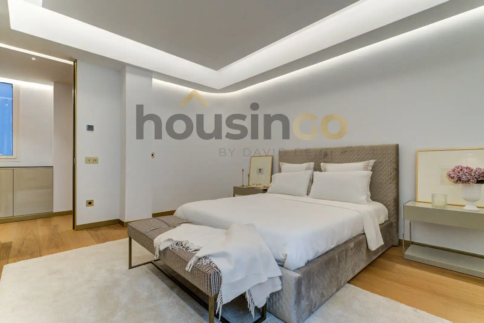 Bedroom of Flat for sale in Madrid  with Air Conditioner, Heating and Terrace