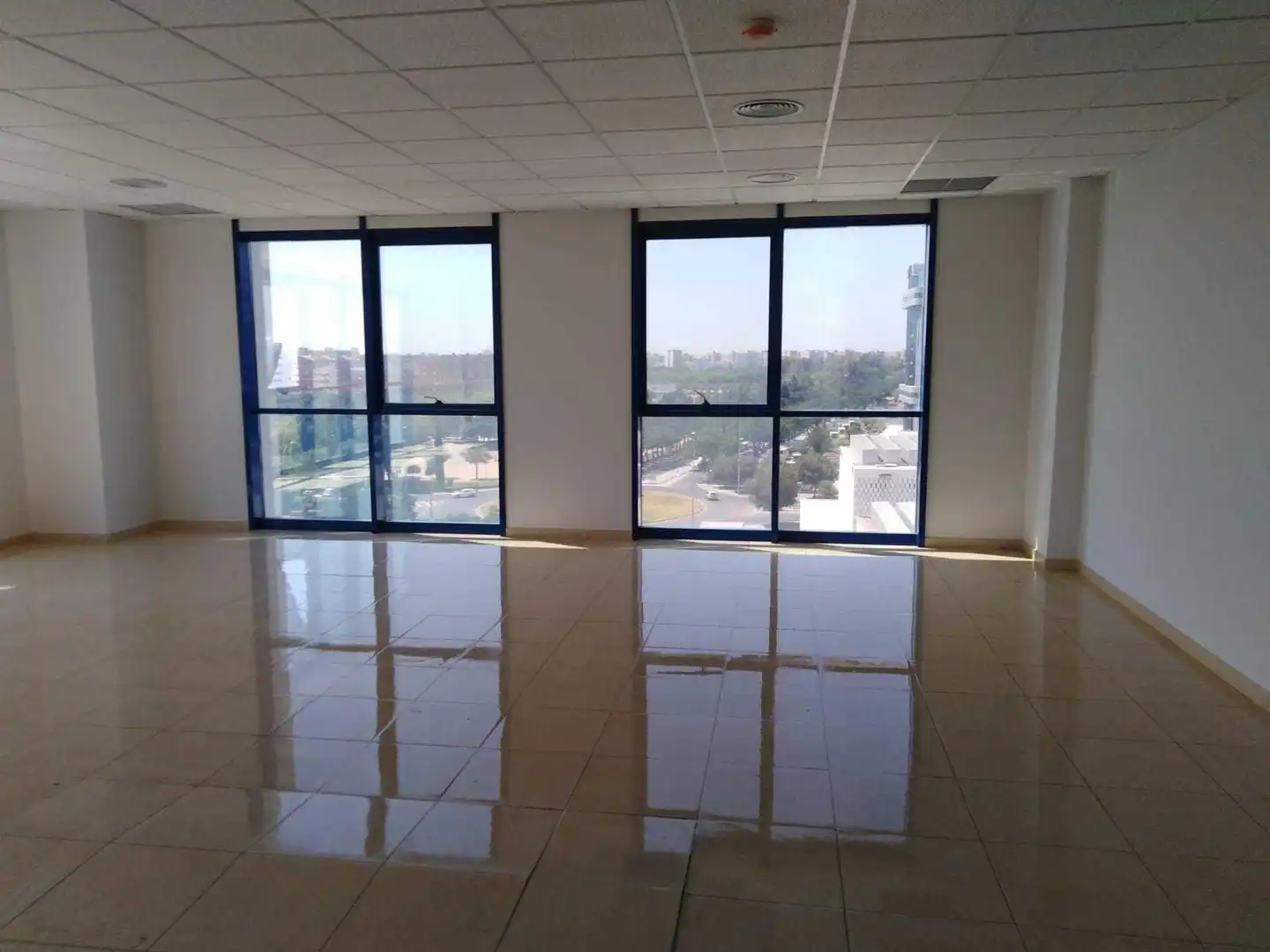 Oficina en venta en Sevilla