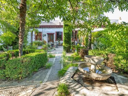 Jardí de Casa o xalet en venda en  Granada Capital amb Terrassa i Balcó