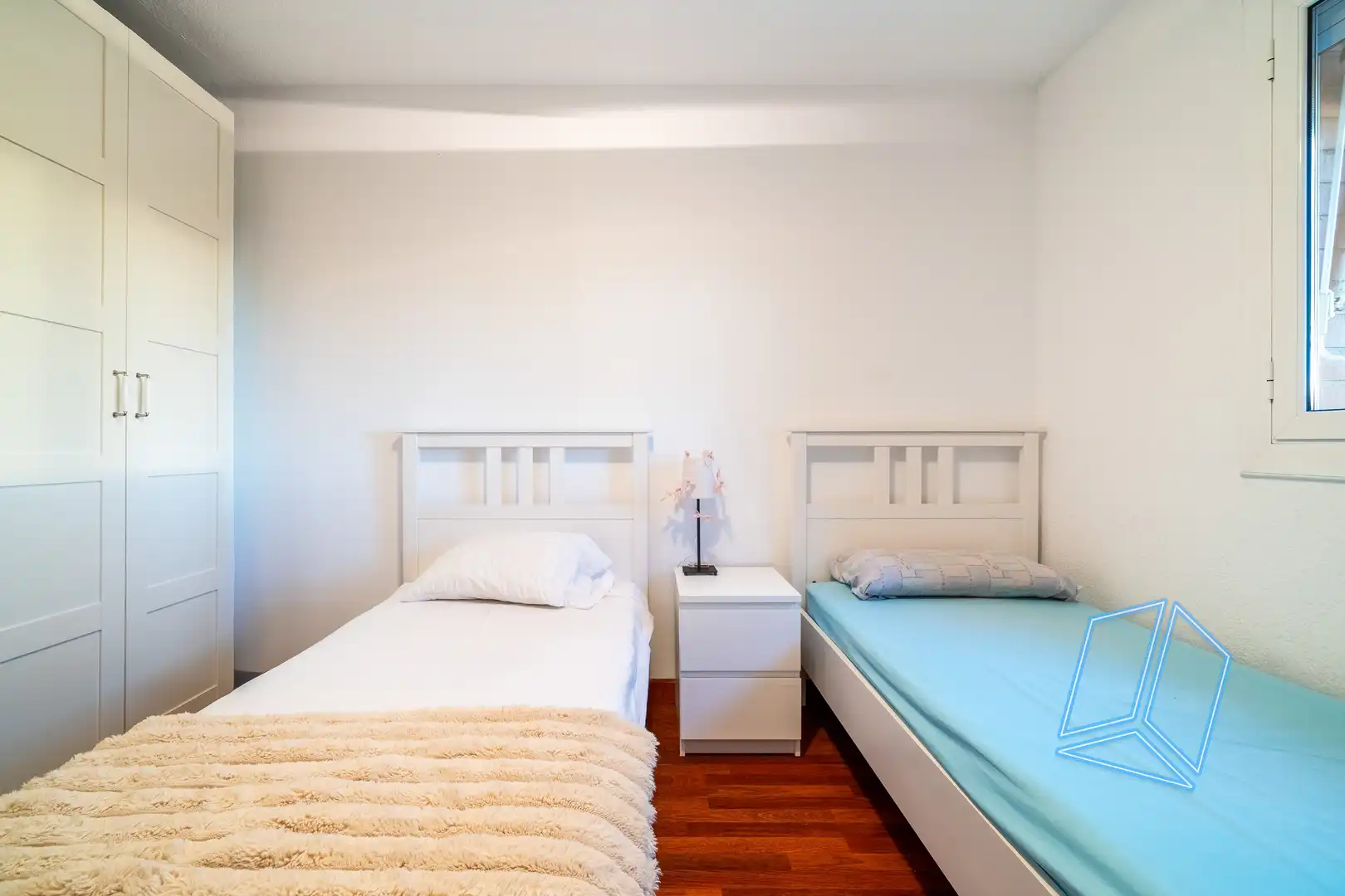 Habitación de Piso en venta en Cornellà de Llobregat con Balcón