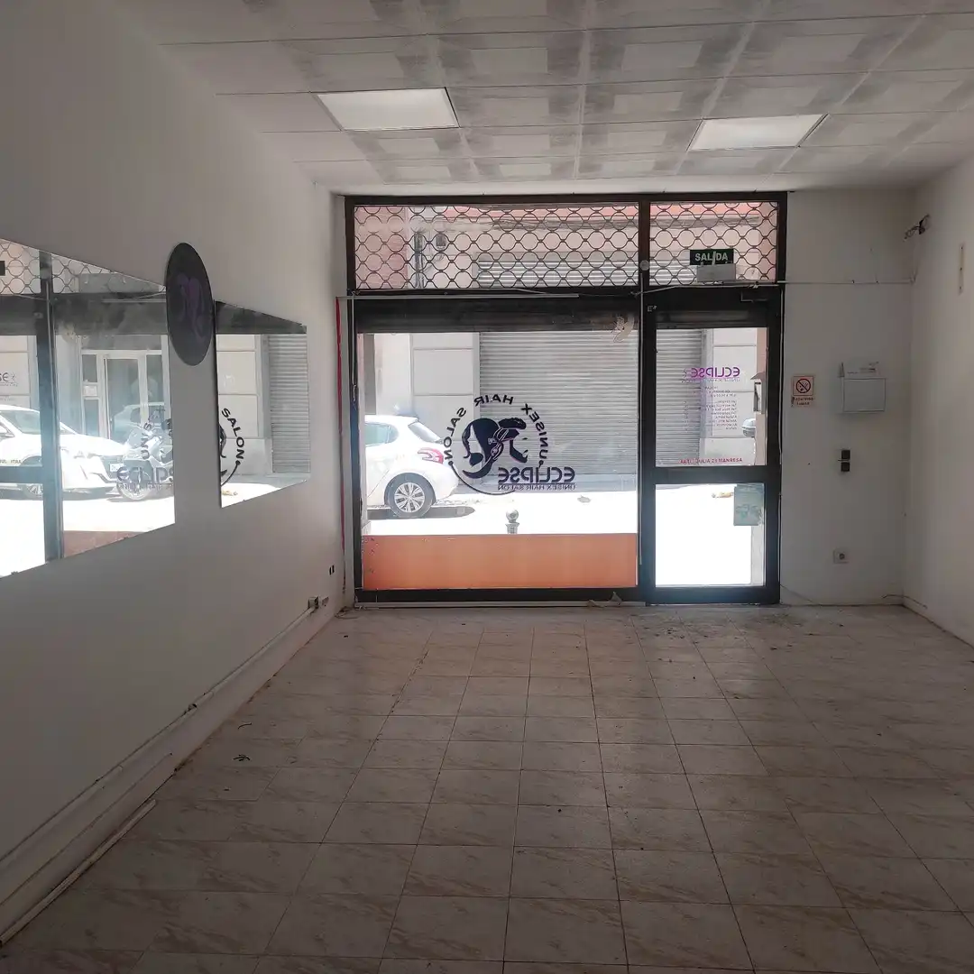 Local comercial en venda a Carrer de Martí i Julià, imagen 9