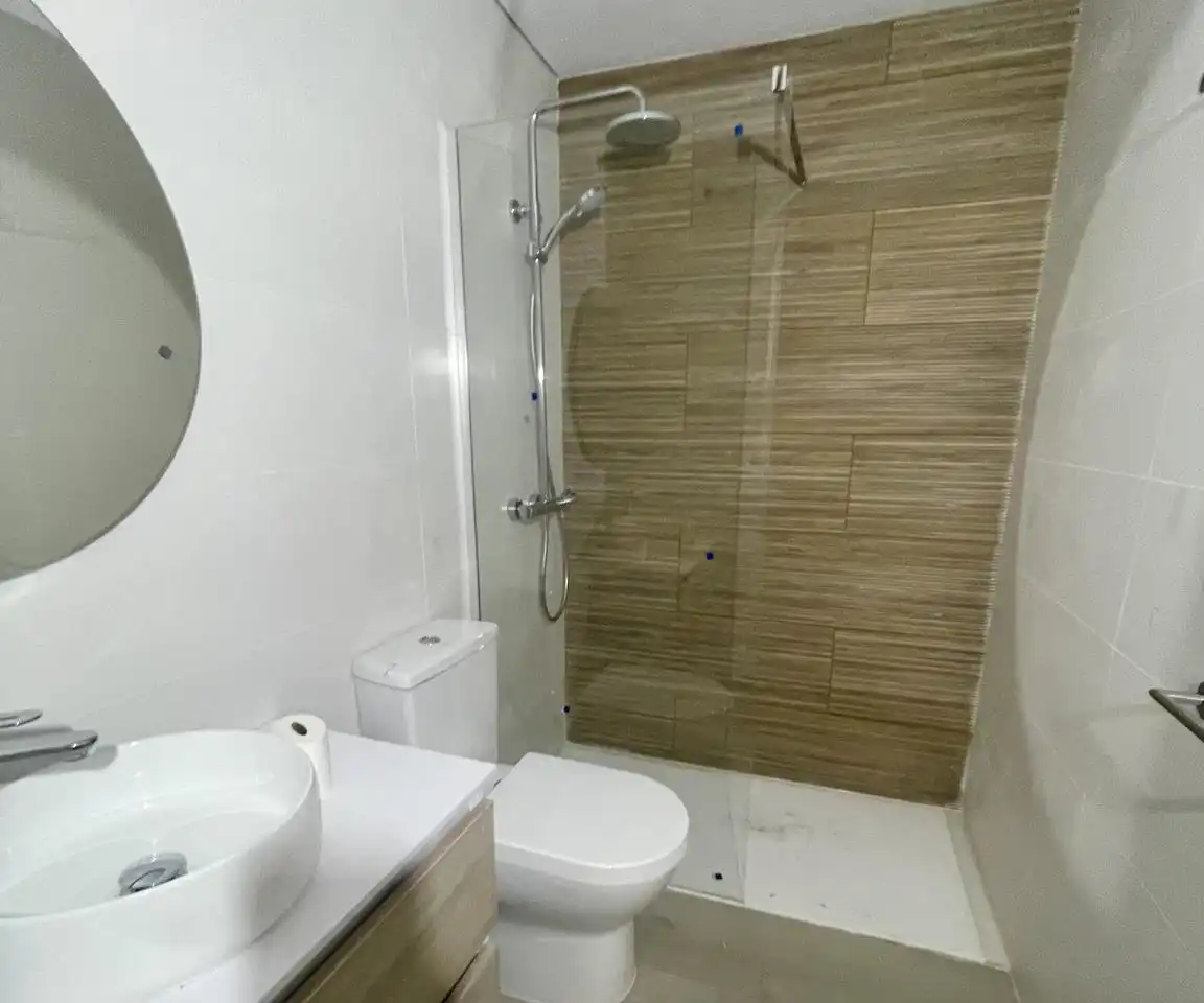 Baño de Estudio de alquiler en Mogán con Aire acondicionado, Trastero y Amueblado