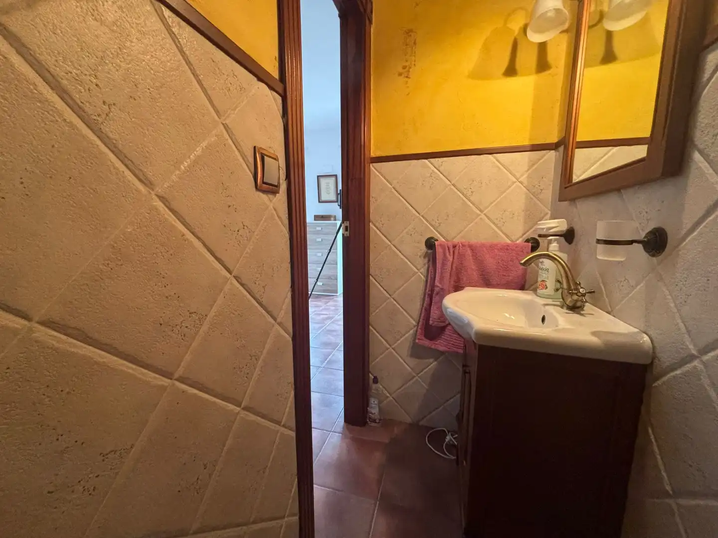 Baño de Casa adosada en venta en Los Montesinos con Aire acondicionado, Terraza y Amueblado