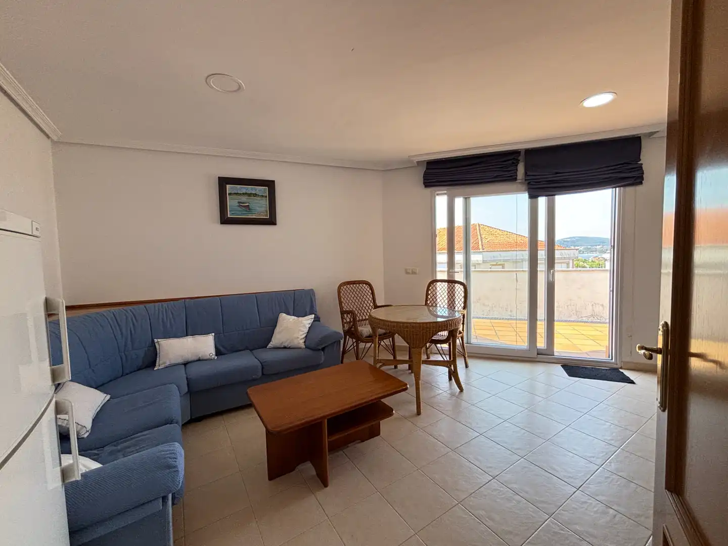 Sala d'estar de Àtic en venda en Boiro amb Calefacció, Terrassa i Moblat