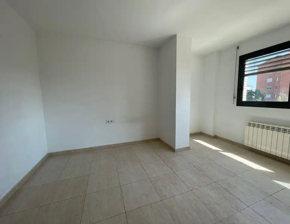 Wohnung zur Miete in Igualada mit Heizung, Terrasse und Abstellraum