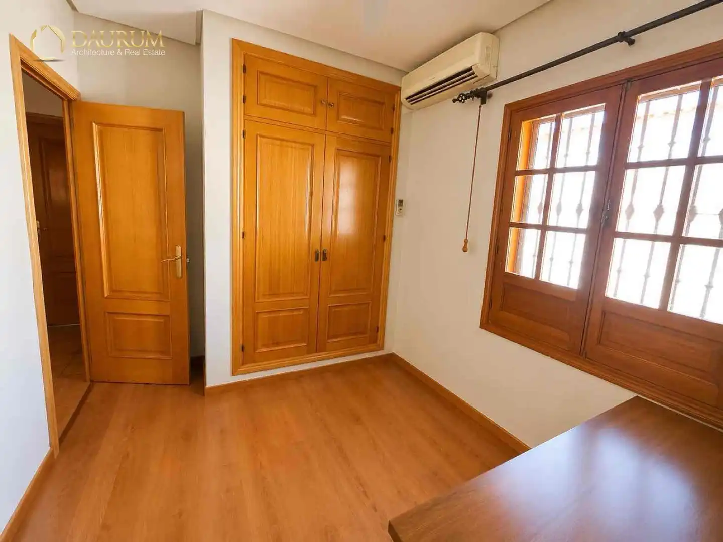 Dormitori de Casa o xalet en venda en Bormujos amb Aire condicionat, Calefacció i Terrassa