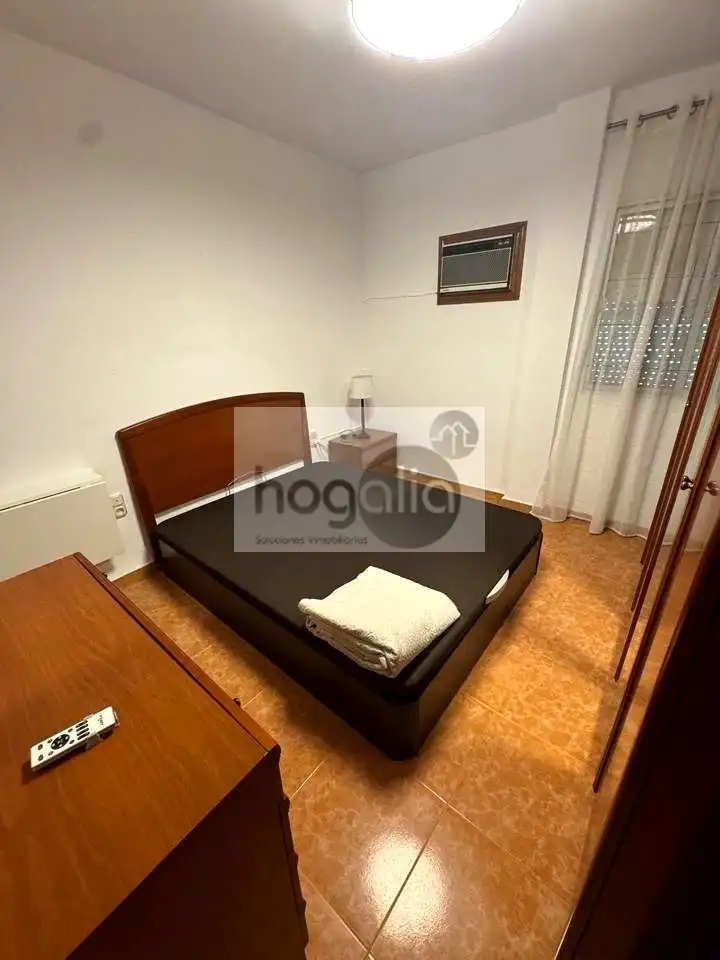 Schlafzimmer von Wohnung zur Miete in Sevilla mit Klimaanlage und Möbliert