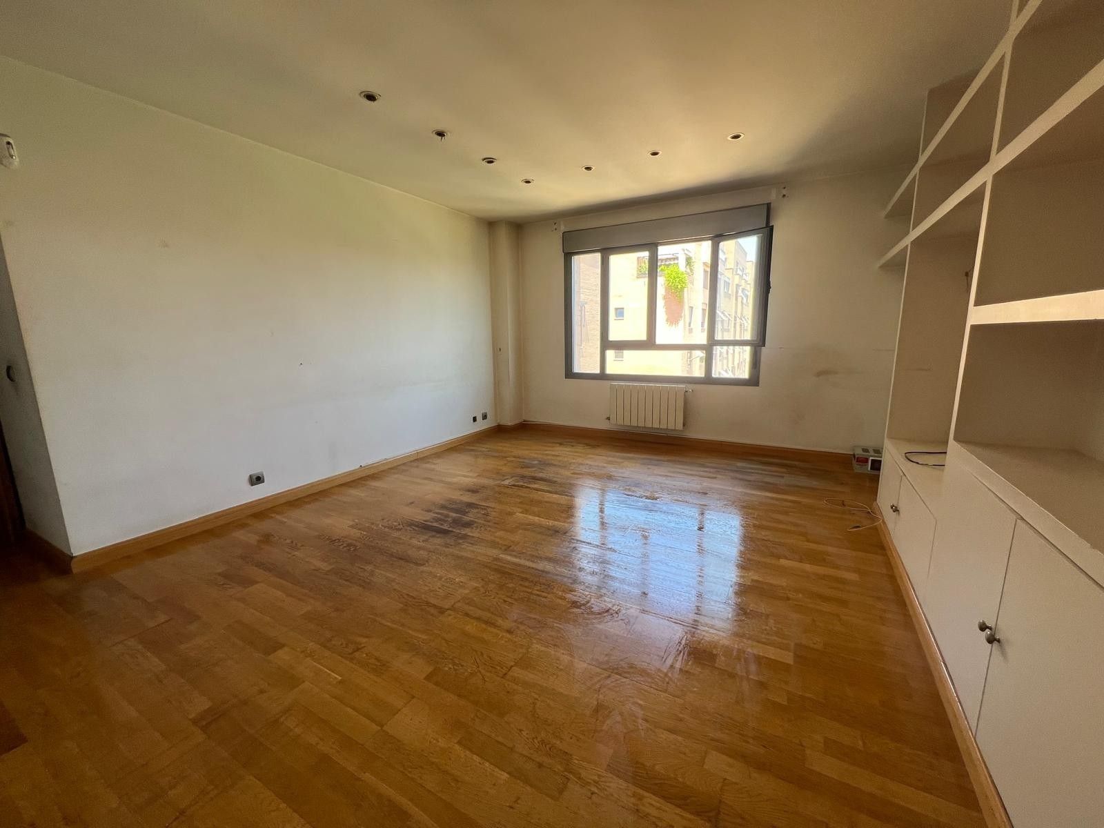Bedroom of Flat for sale in  Madrid Capital  with Swimming Pool
