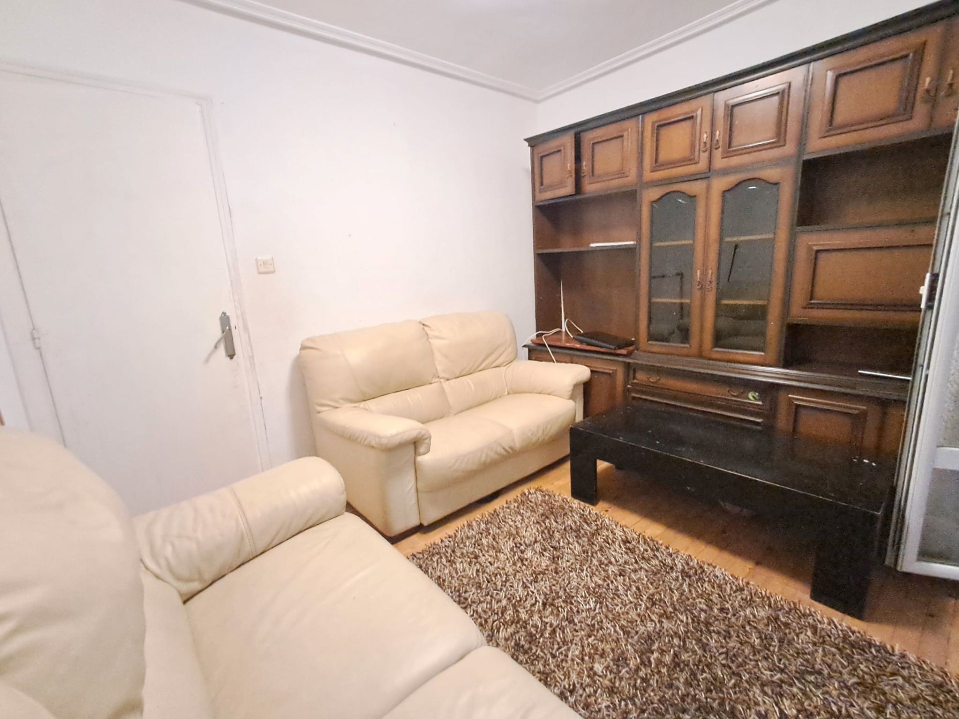 Sala d'estar de Pis en venda en Barakaldo  amb Calefacció, Terrassa i Moblat