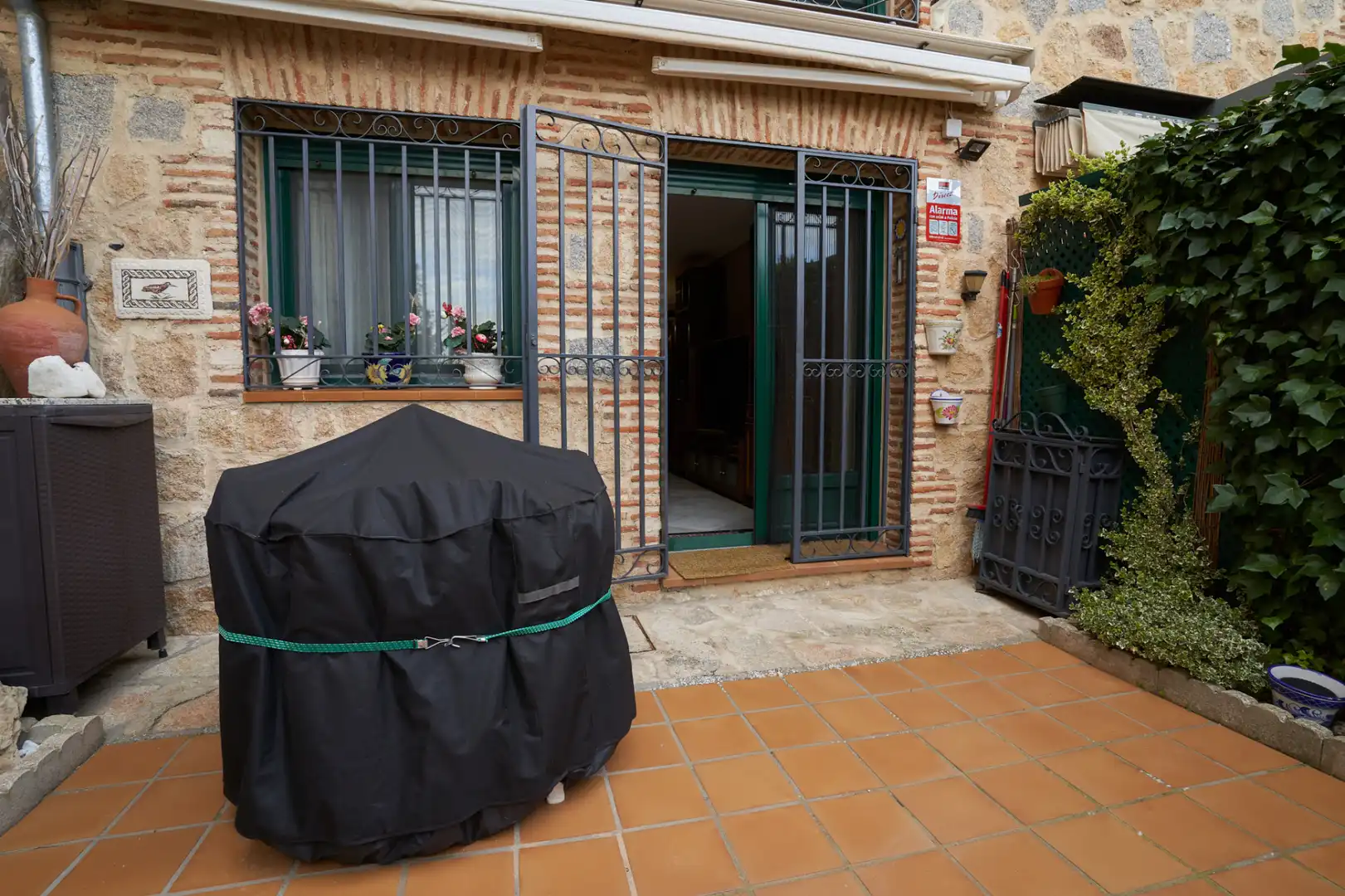 Einfamilien-Reihenhaus zum Verkauf in Calle Casimiro Hernández, Sur