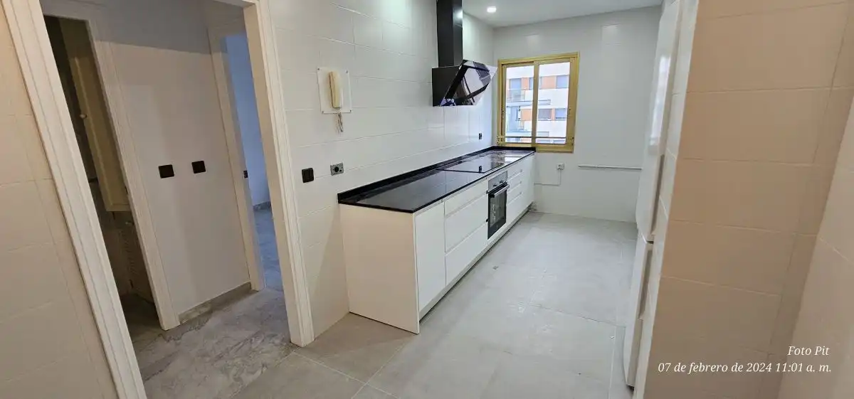 Piso de alquiler en camilo jose cela, La Buhaira